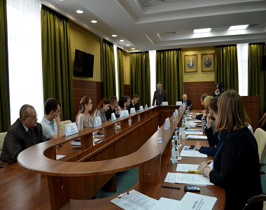 Організація інвестиційних форумів, круглих столів.